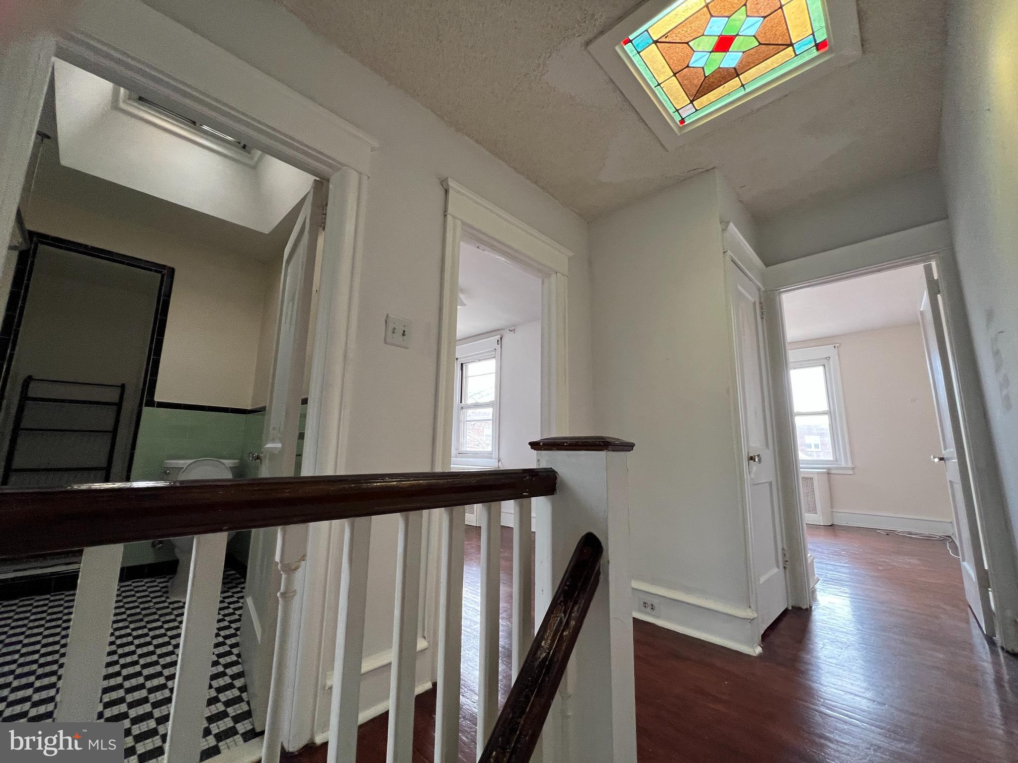 OXFORD CIRCLE - Residential