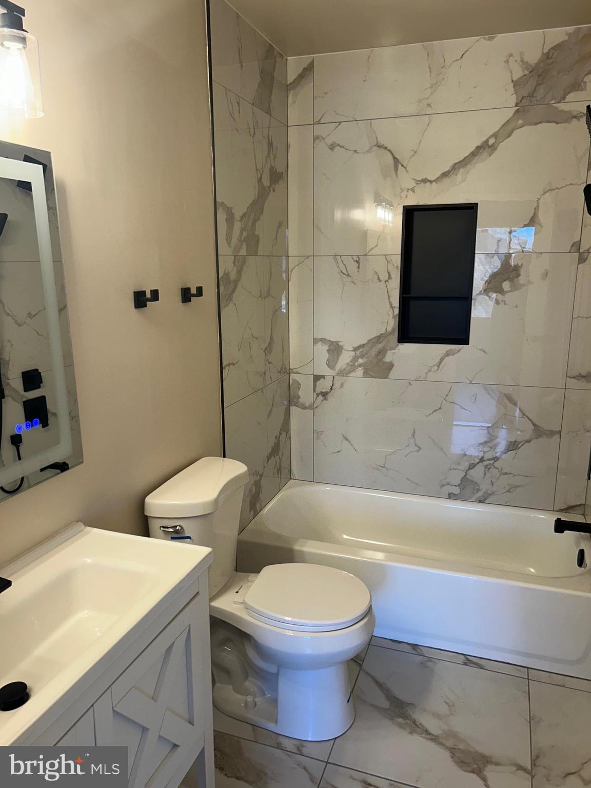 CLUB HILL - Residential