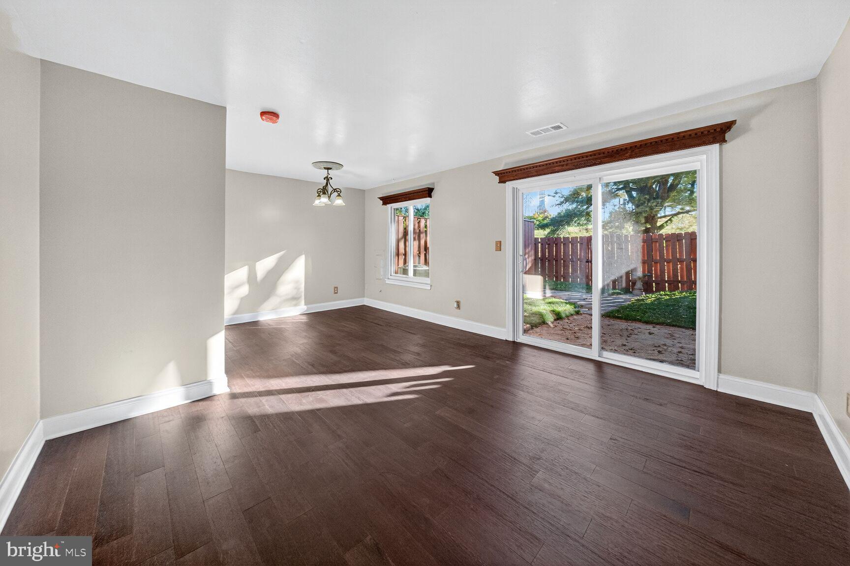 CLUB HILL - Residential