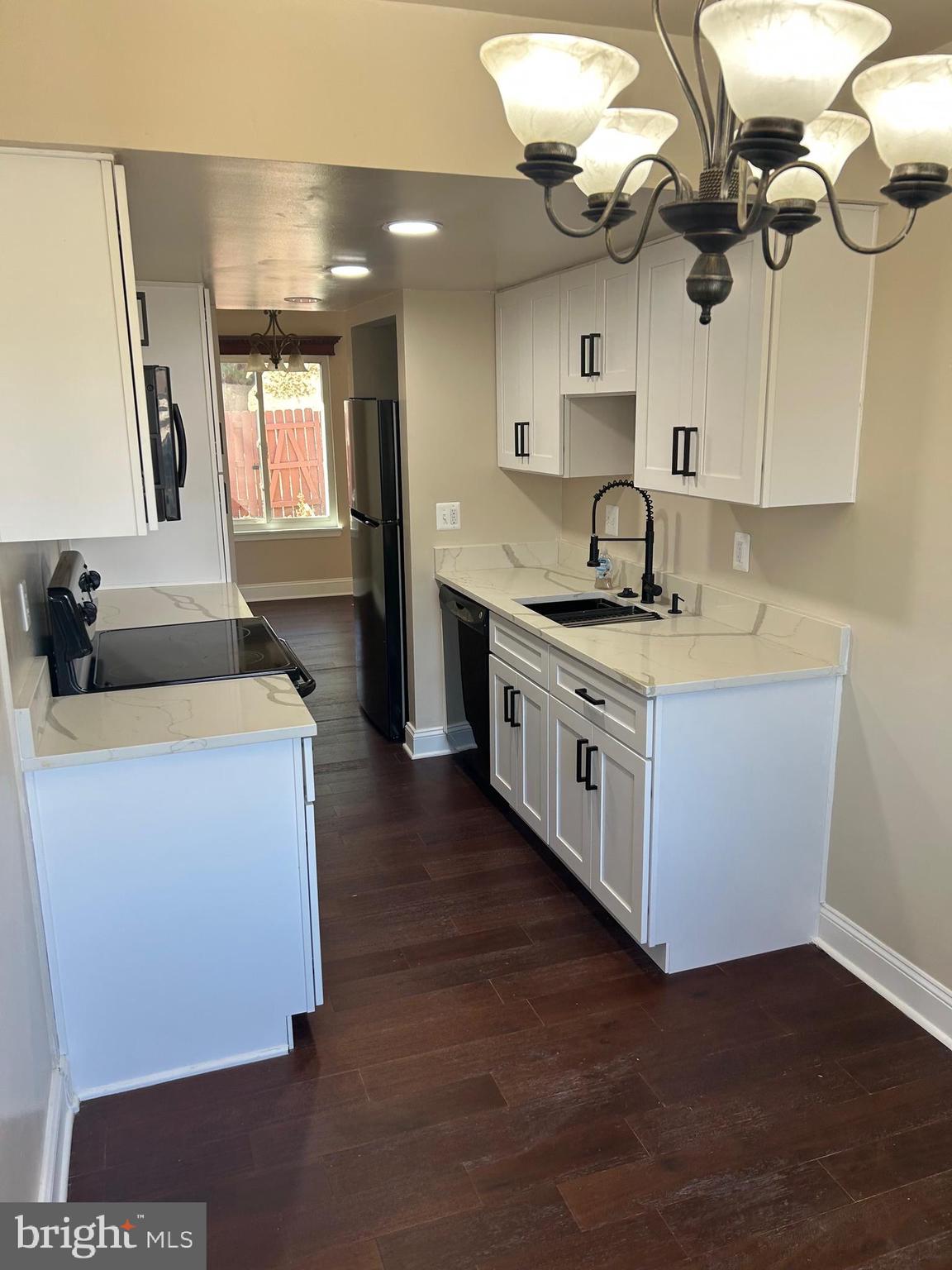 CLUB HILL - Residential