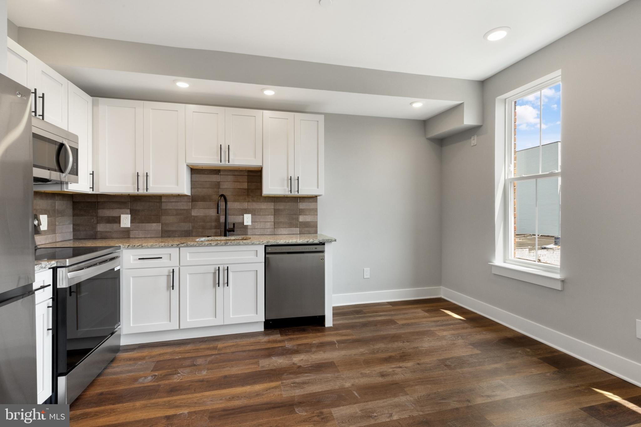 EAST KENSINGTON - Residential Lease