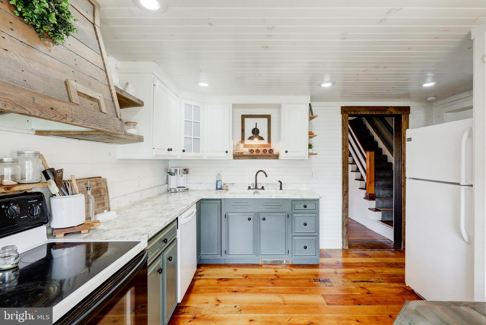 EAST COCALICO TWP - Residential