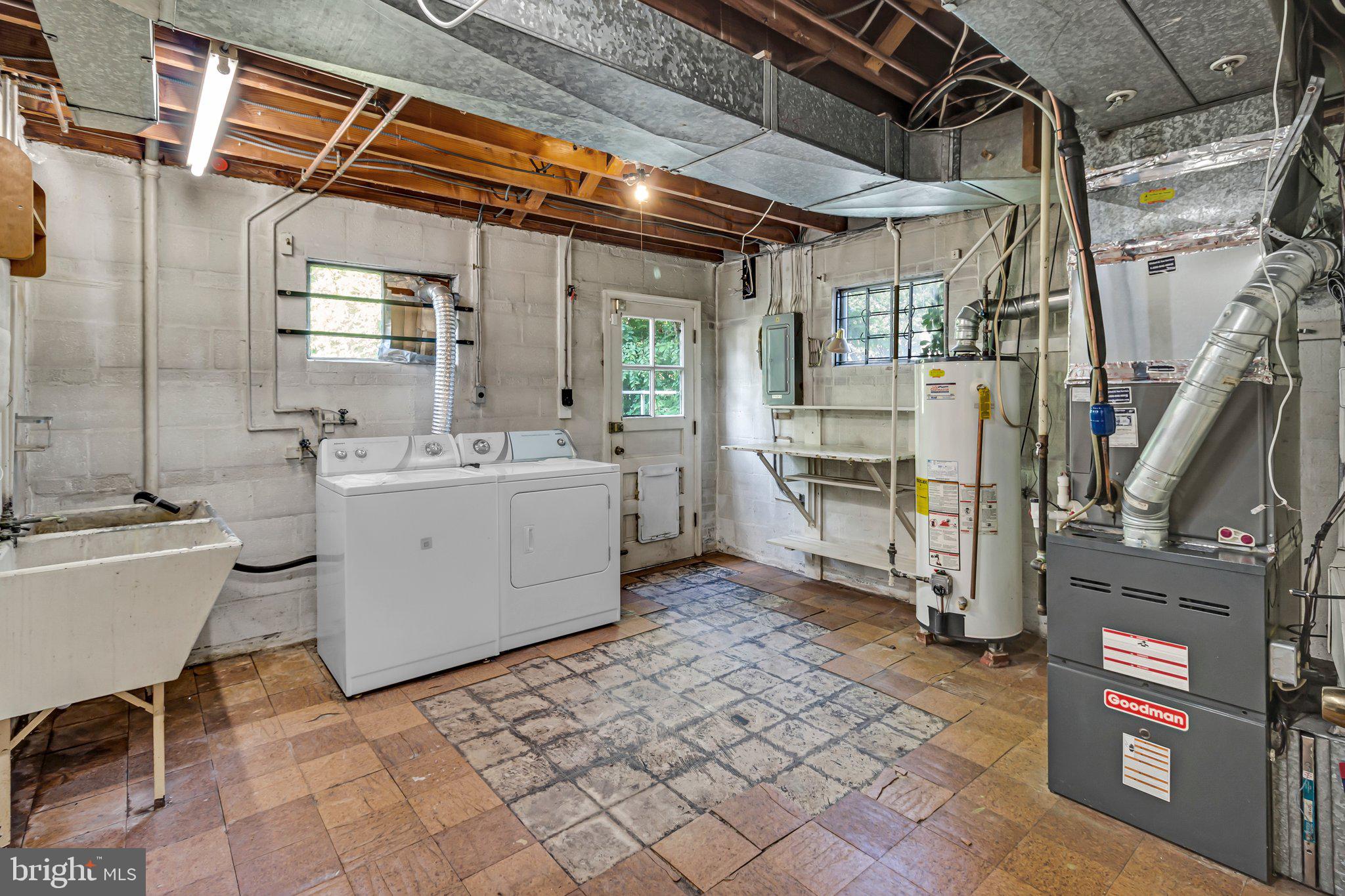 HILLANDALE PARK - Residential