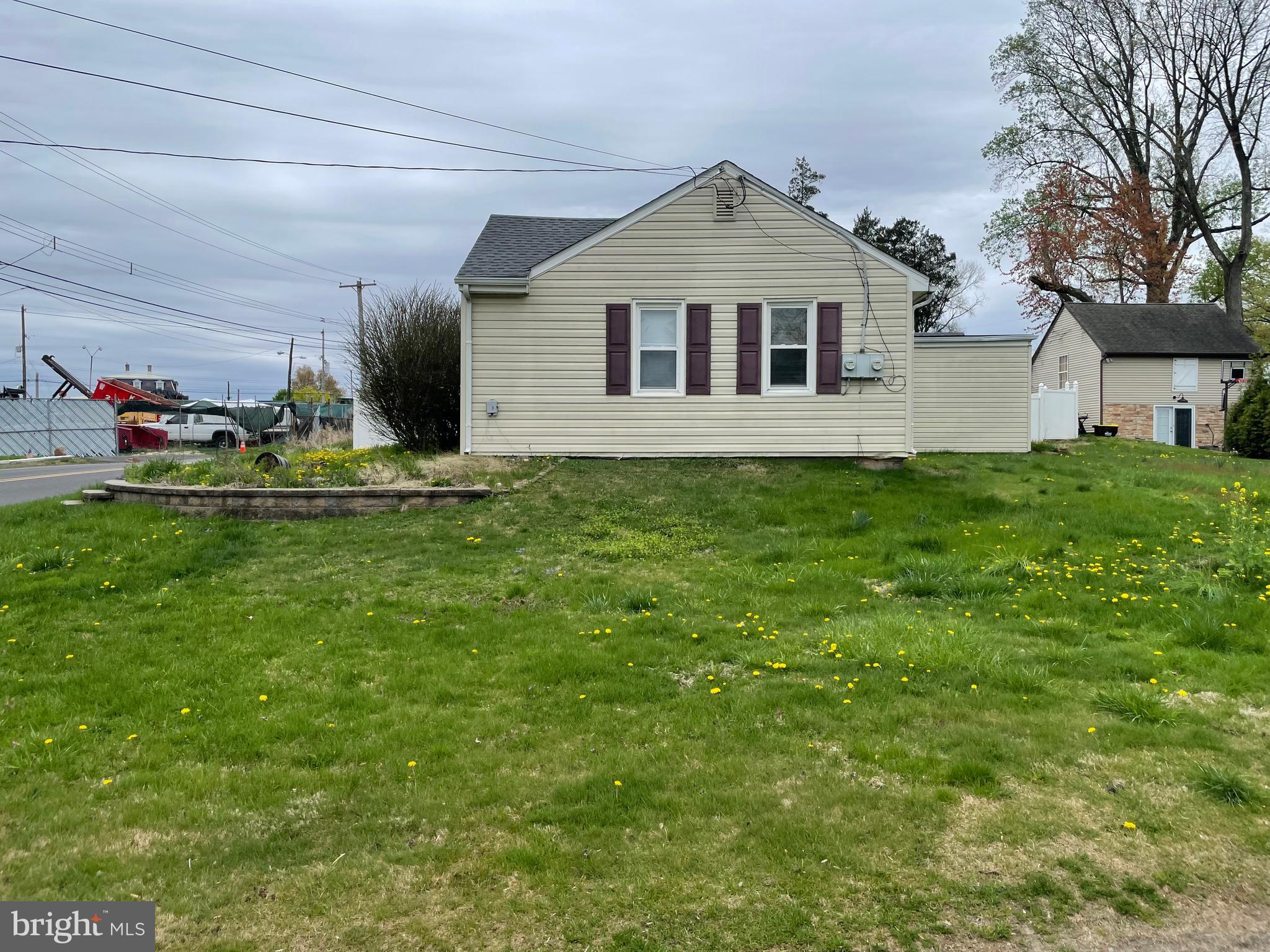 CORNWELL HGTS - Residential Lease