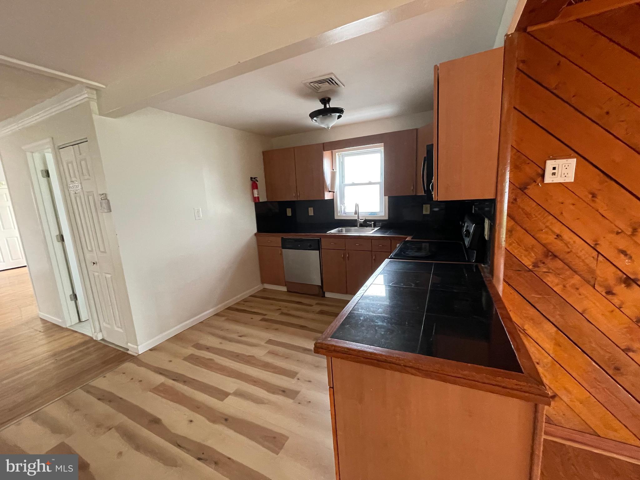 CORNWELL HGTS - Residential Lease