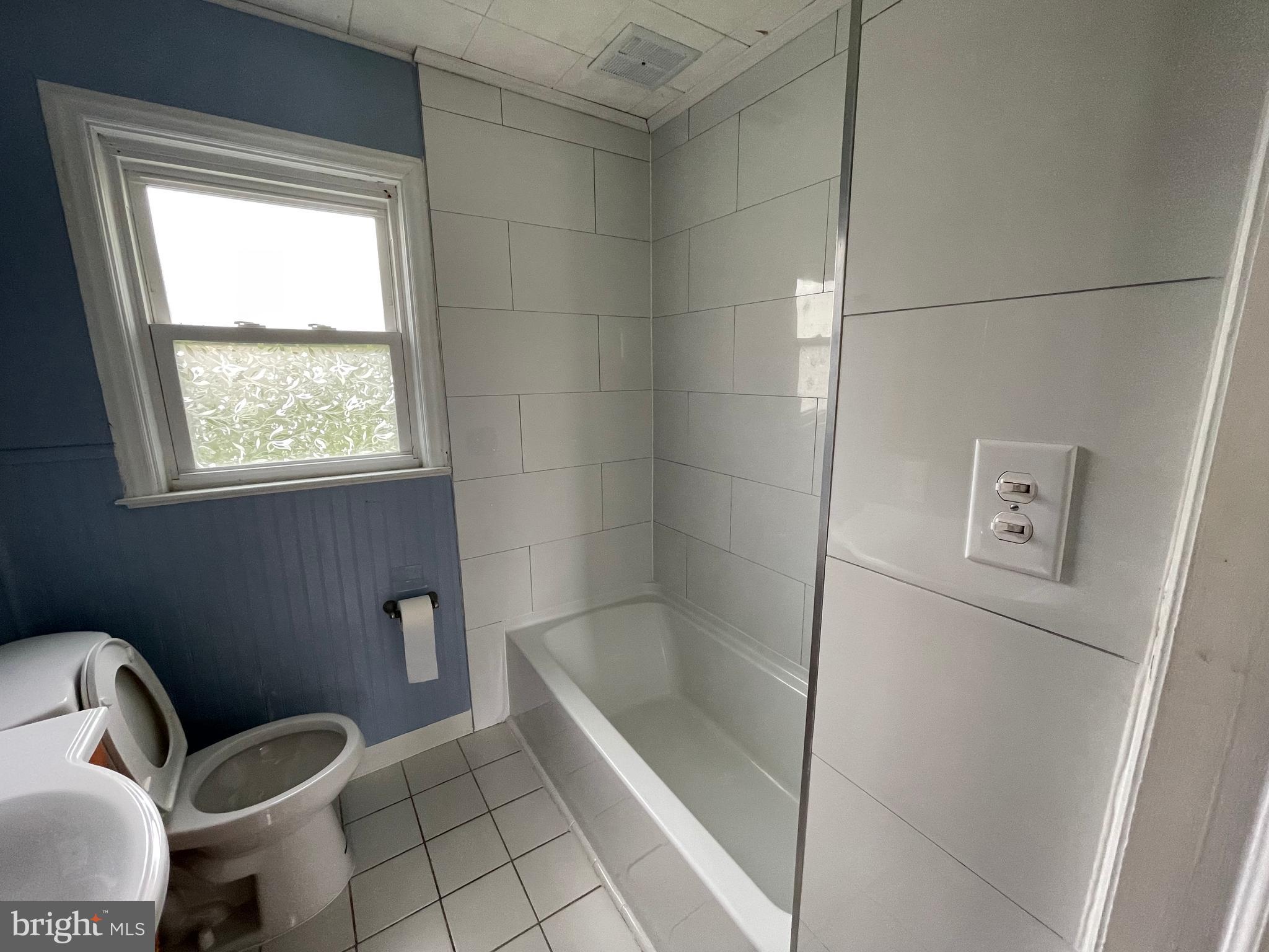 CORNWELL HGTS - Residential Lease