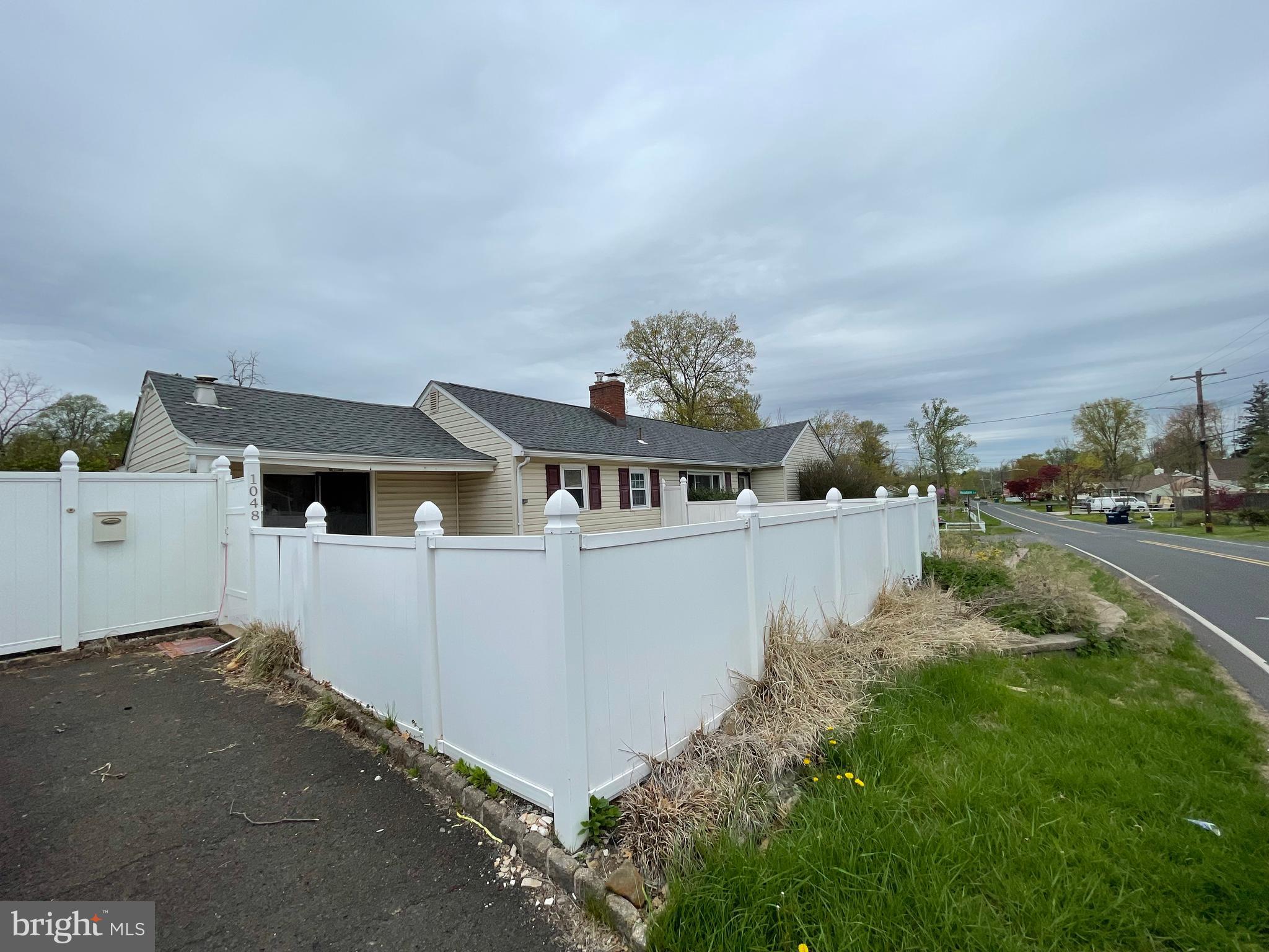 CORNWELL HGTS - Residential Lease