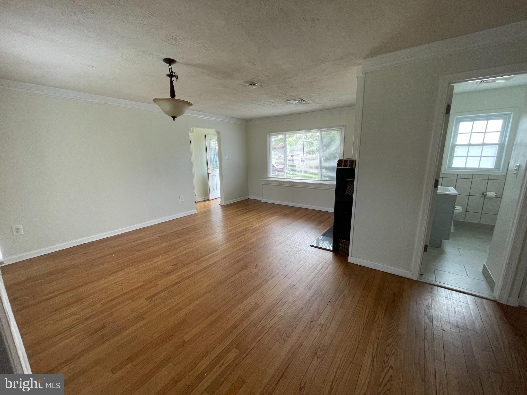 CORNWELL HGTS - Residential Lease