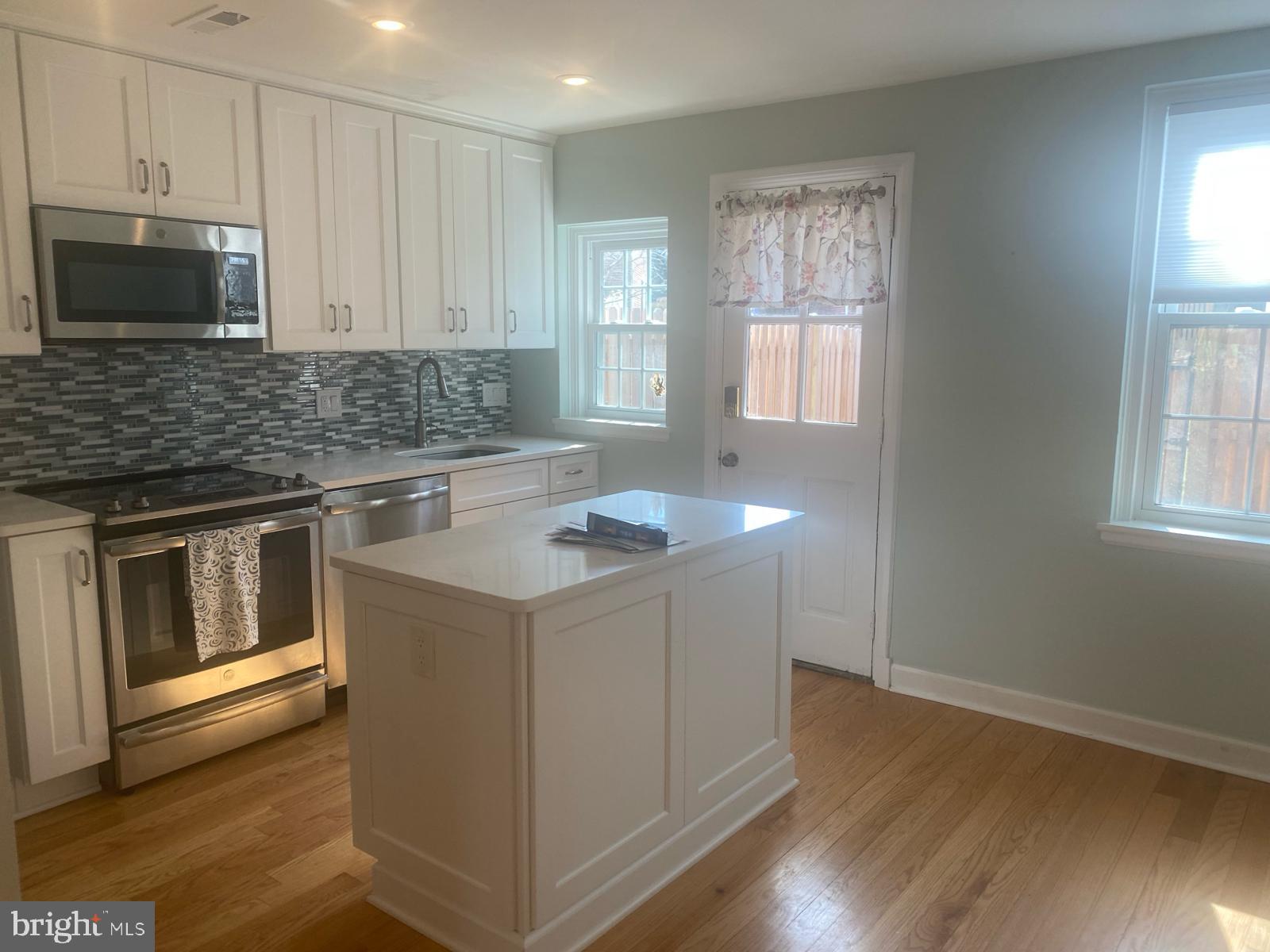 FAIRLINGTON - Residential Lease