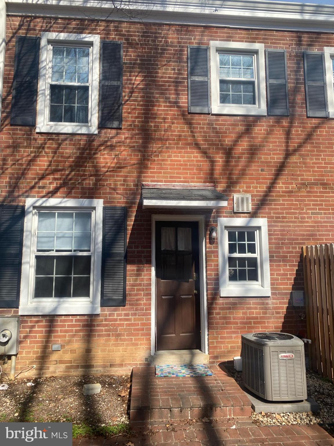 FAIRLINGTON - Residential Lease