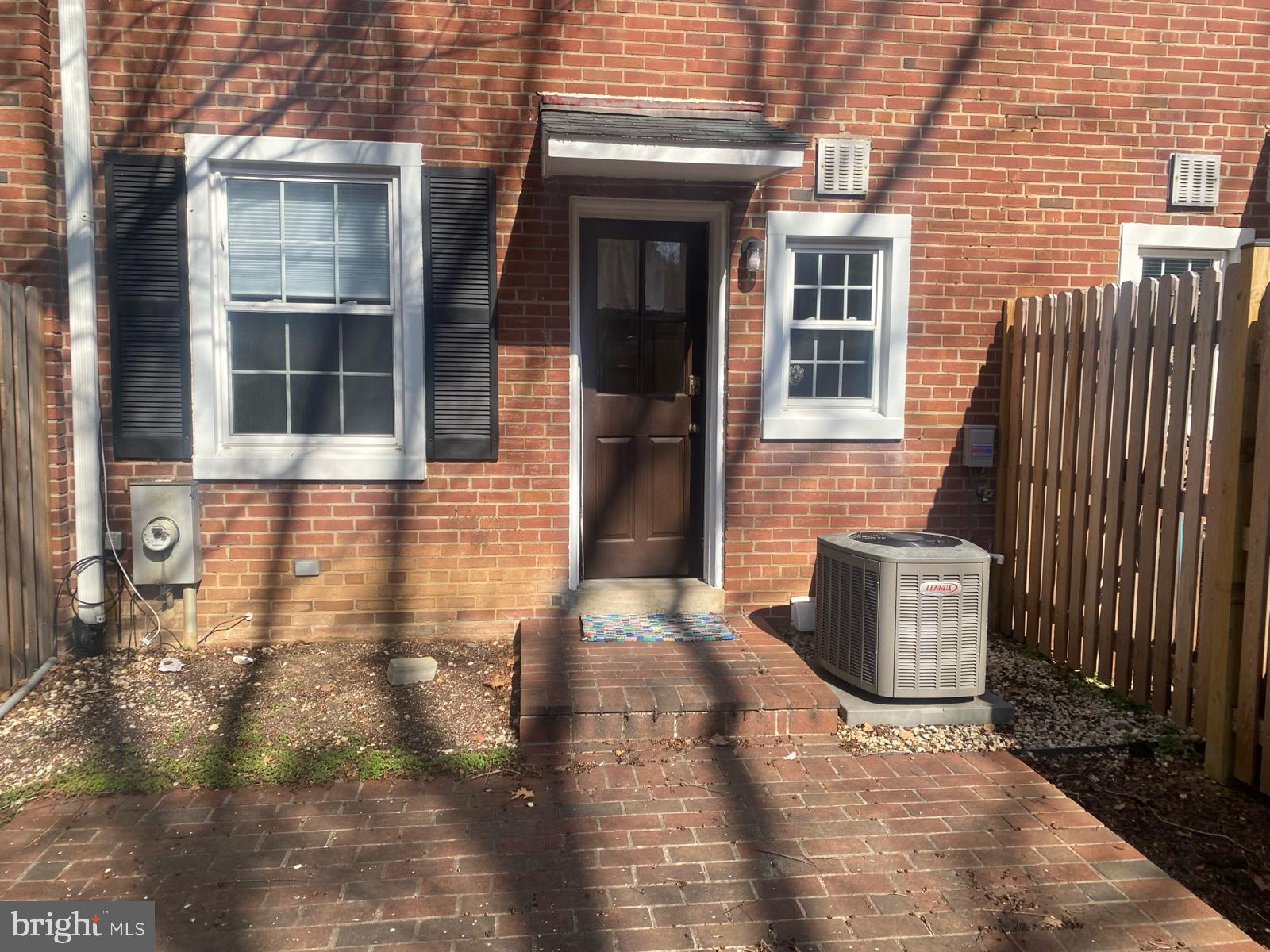 FAIRLINGTON - Residential Lease