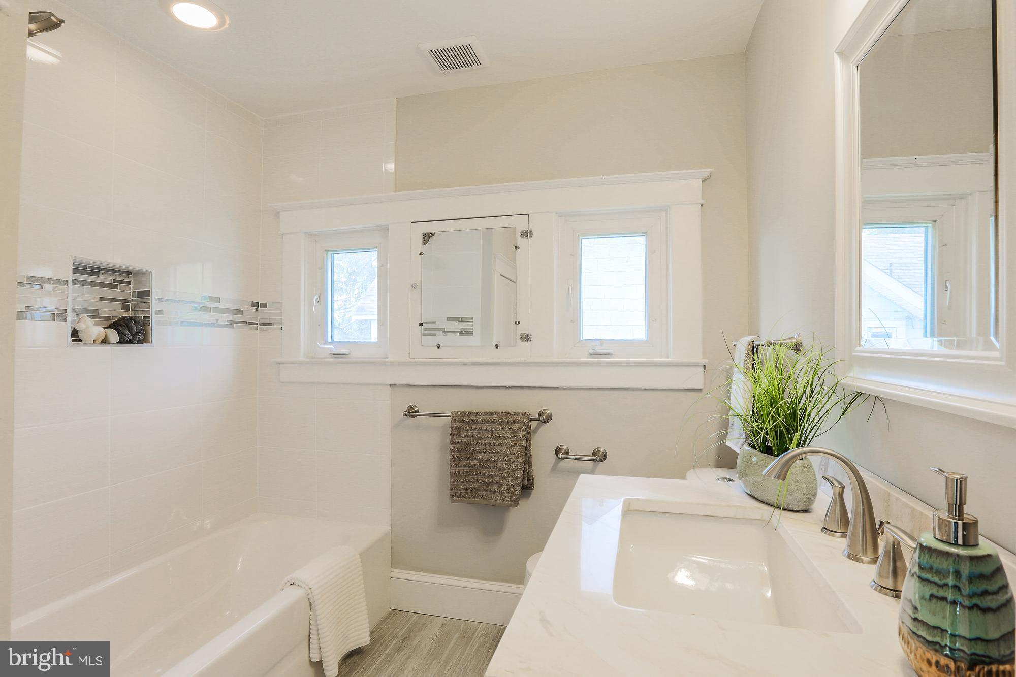 ELMWOOD - Residential