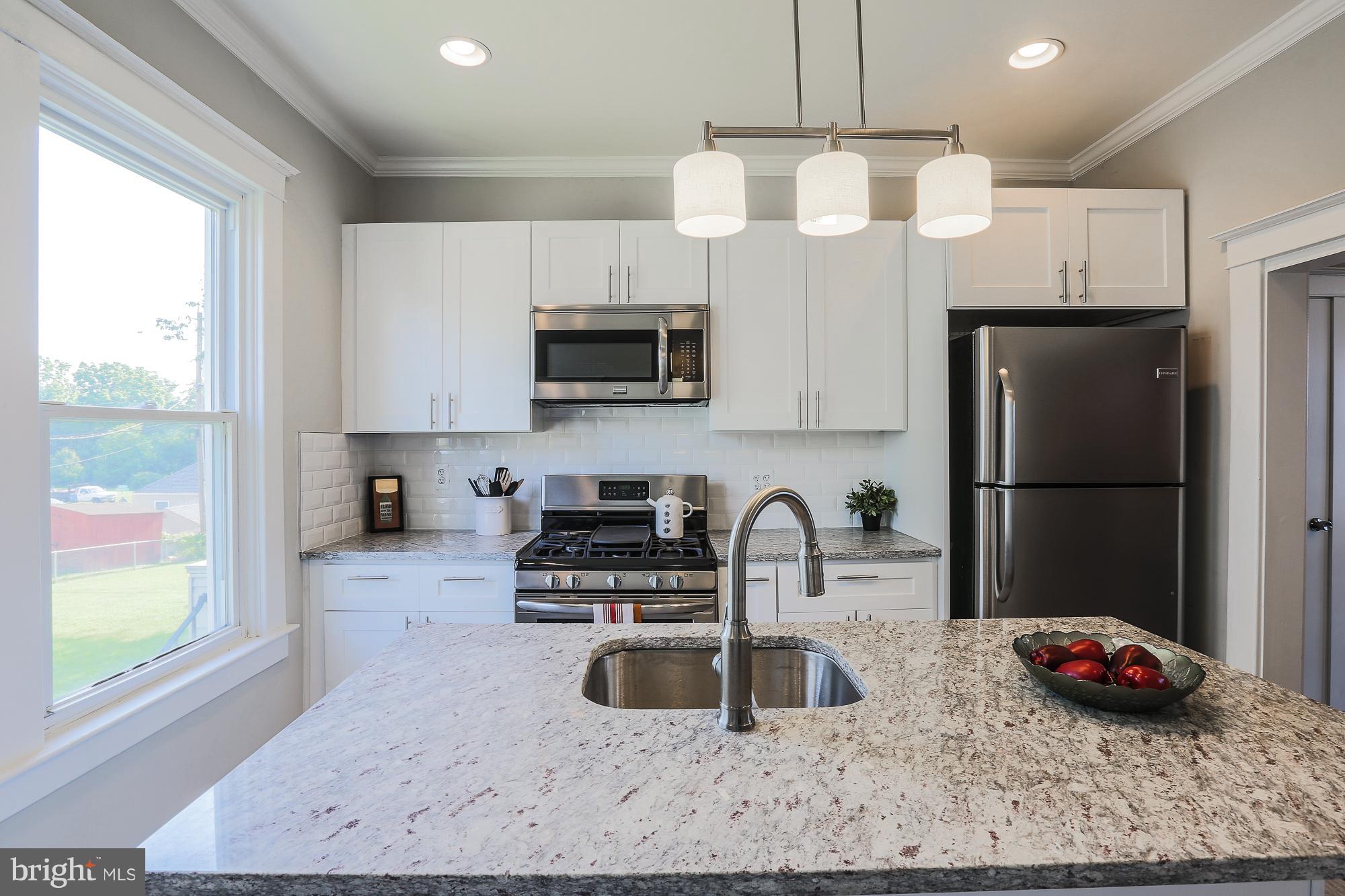 ELMWOOD - Residential