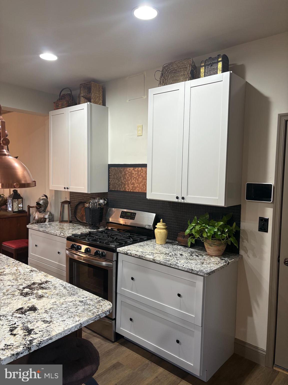 IRISH HILLS - Residential