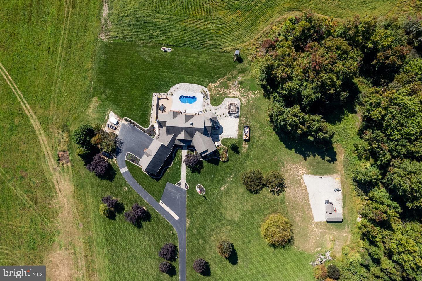 SUNSET POINTE - Residential