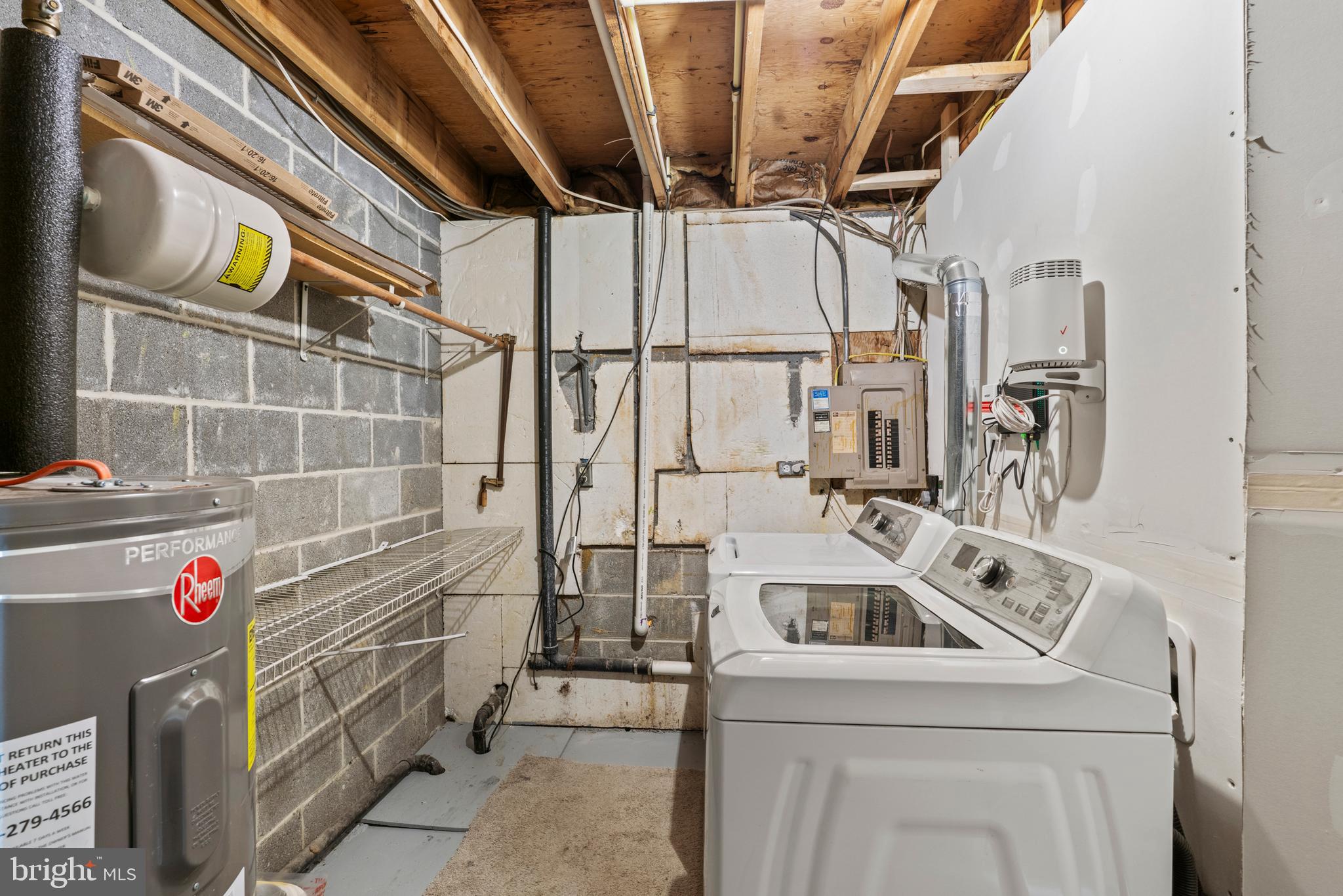 ELVATON TOWNE CONDO - Residential Lease