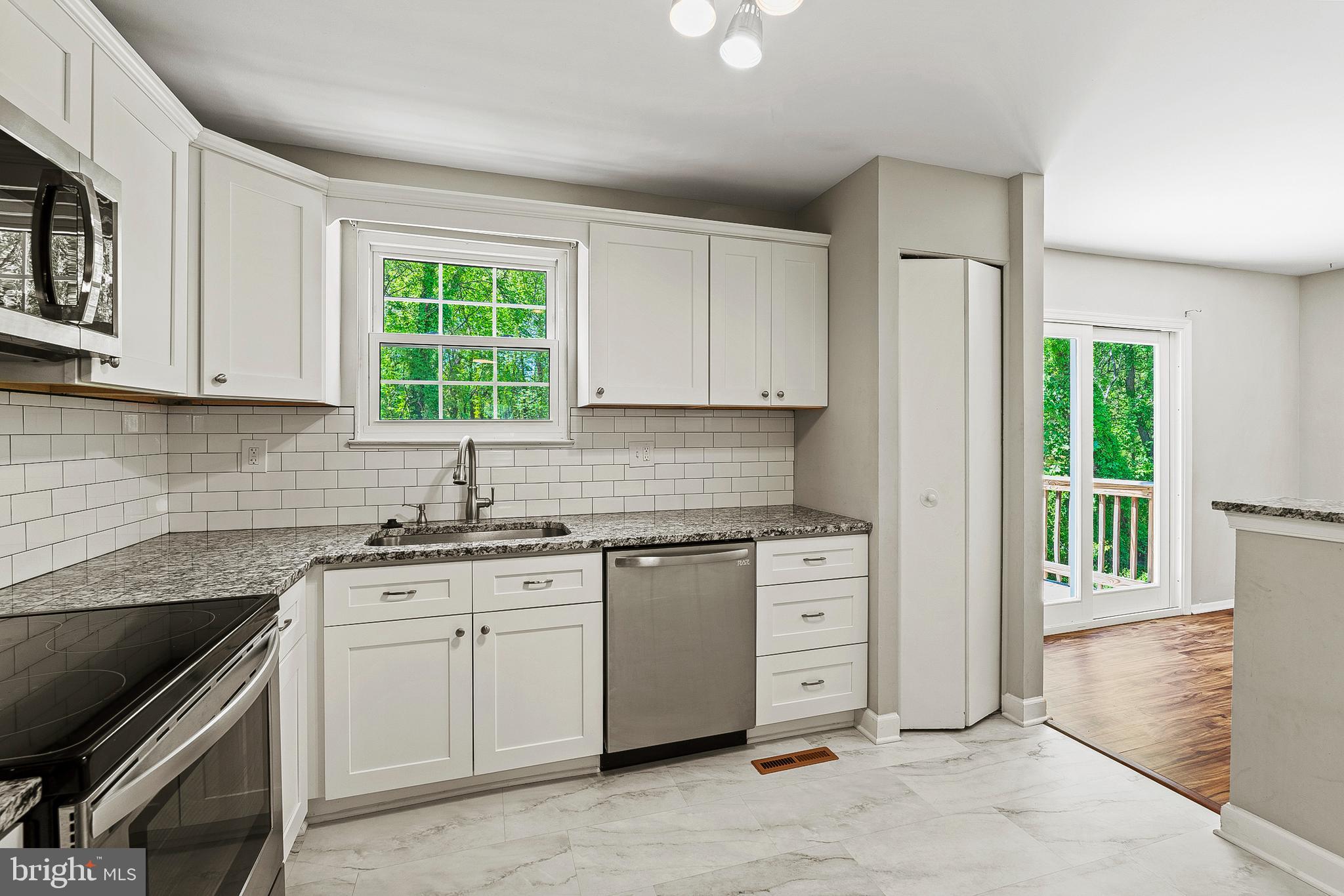 ELVATON TOWNE CONDO - Residential Lease