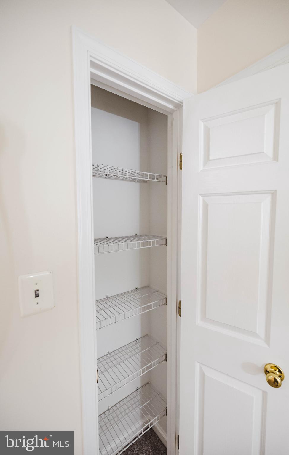 MOUNT VEE MANOR - Residential