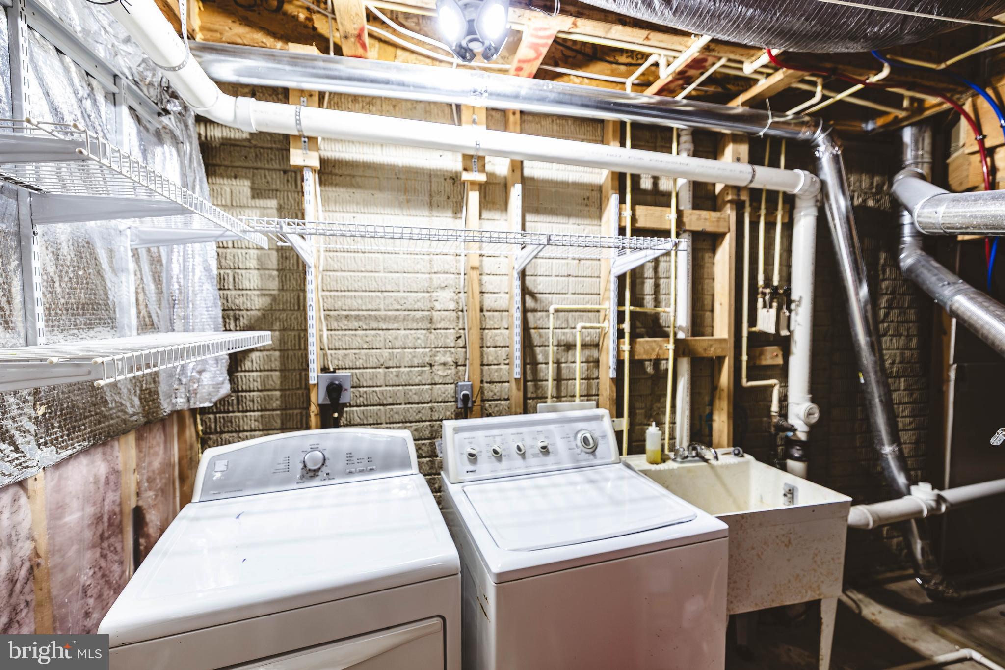 MOUNT VEE MANOR - Residential