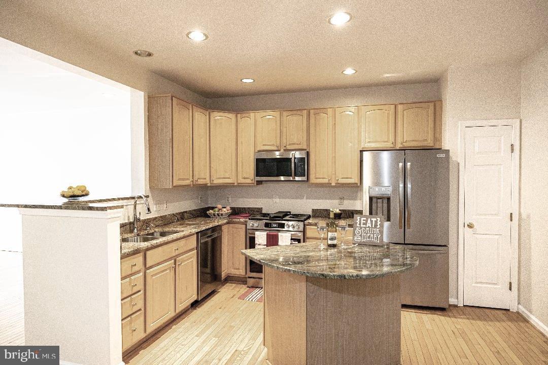 MOUNT VEE MANOR - Residential