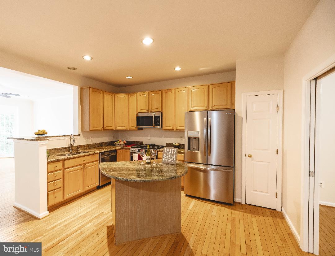 MOUNT VEE MANOR - Residential