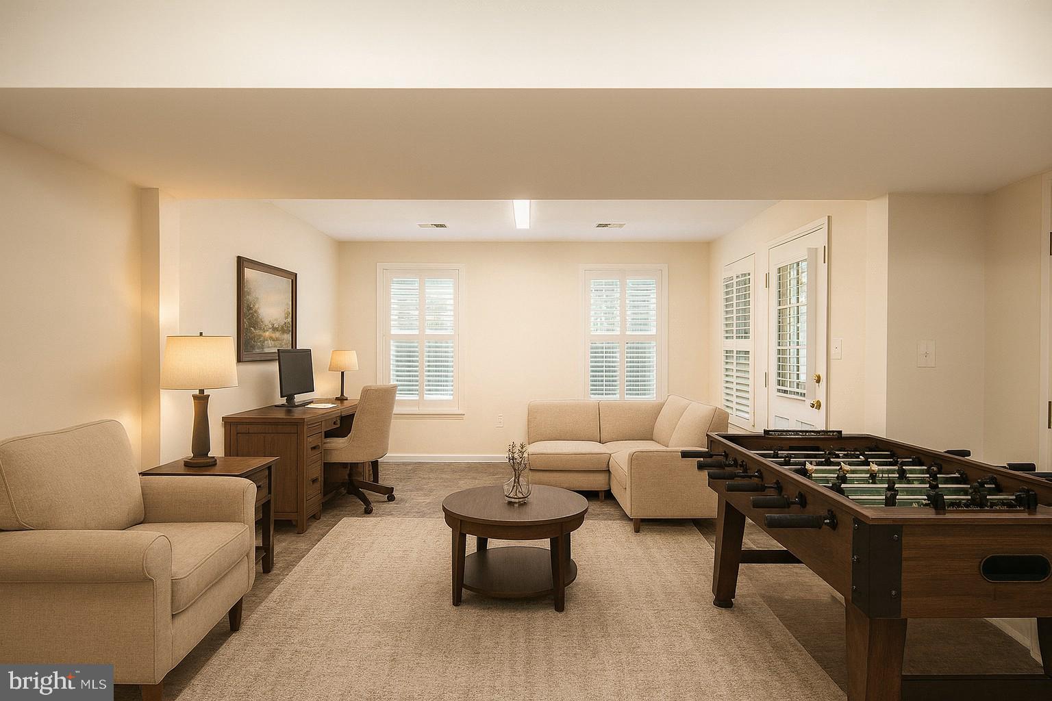 MOUNT VEE MANOR - Residential