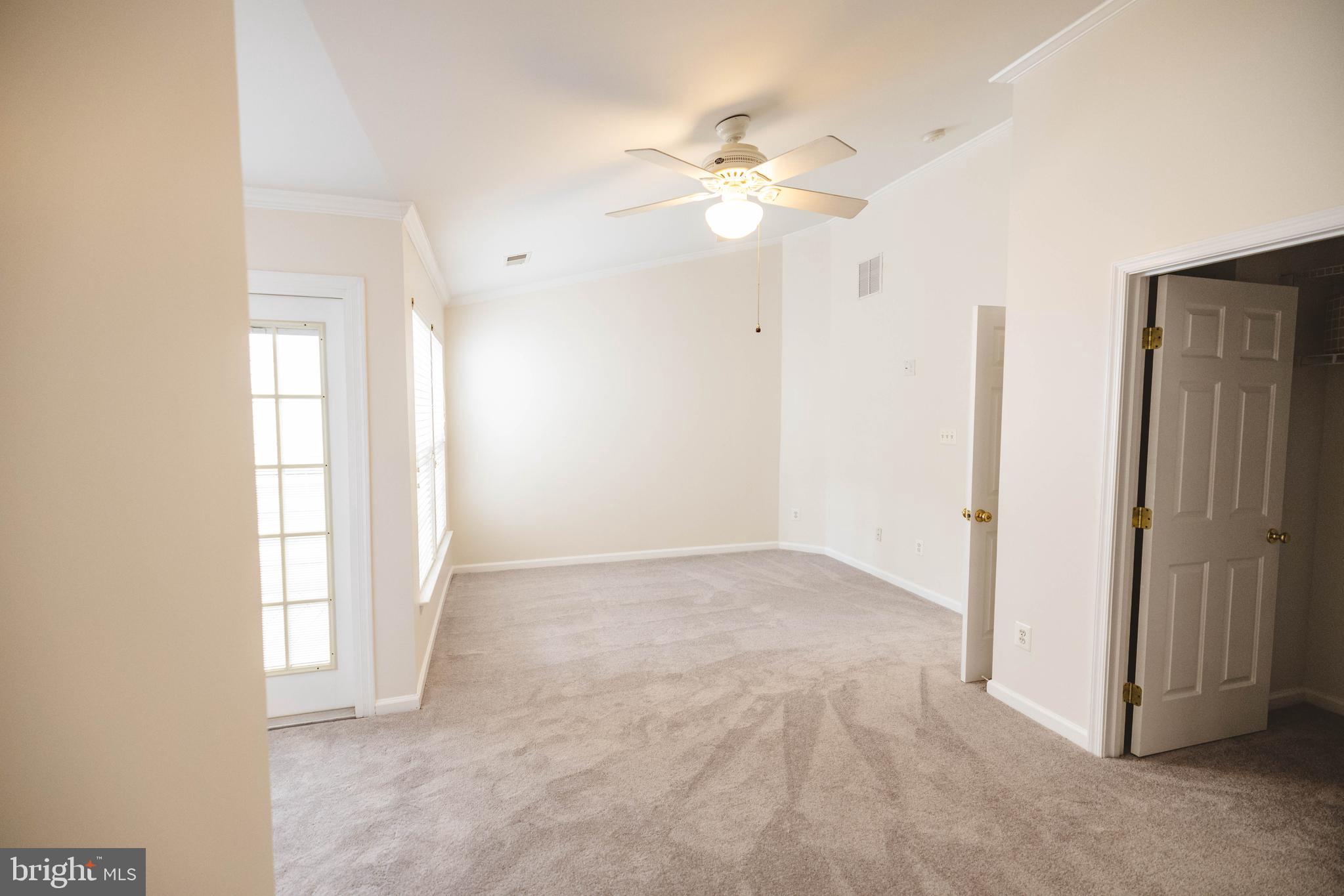 MOUNT VEE MANOR - Residential