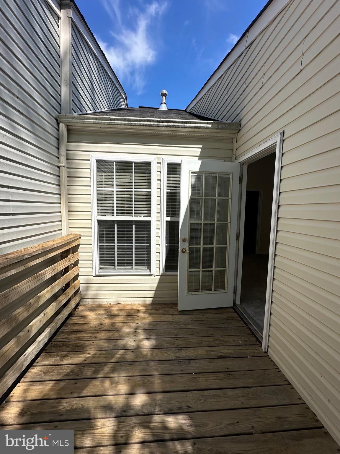 MOUNT VEE MANOR - Residential