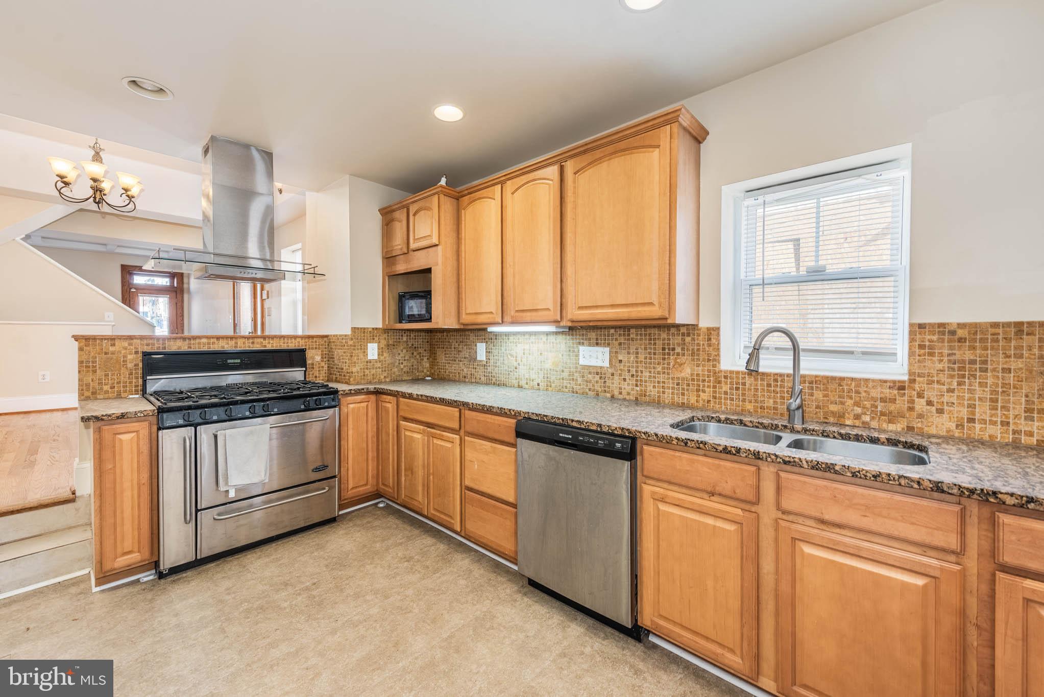 BUTCHERS HILL - Residential Lease