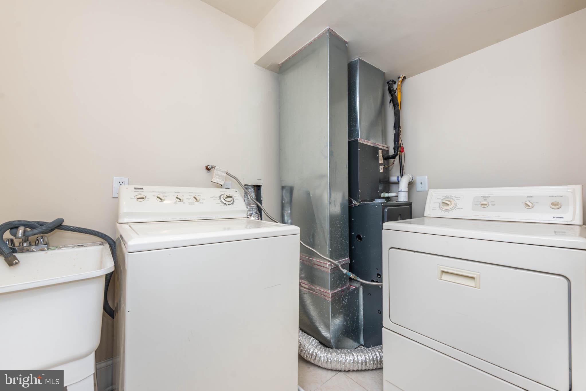 BUTCHERS HILL - Residential Lease