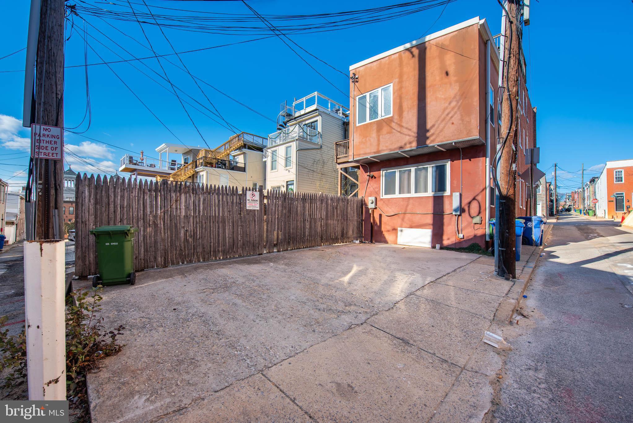 BUTCHERS HILL - Residential Lease