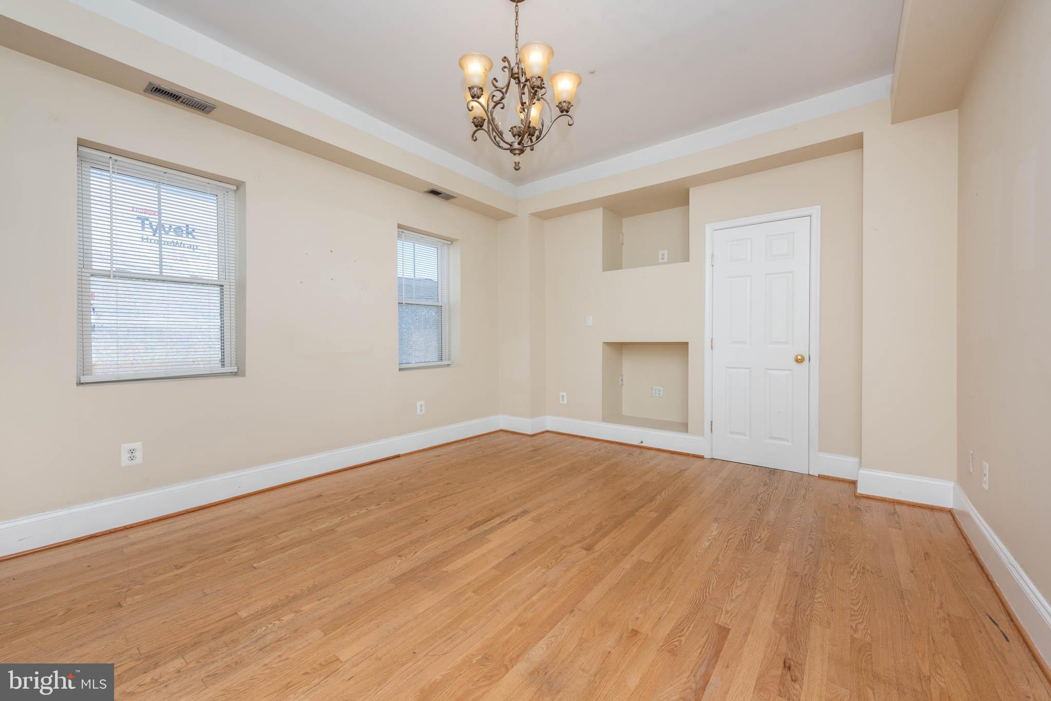 BUTCHERS HILL - Residential Lease