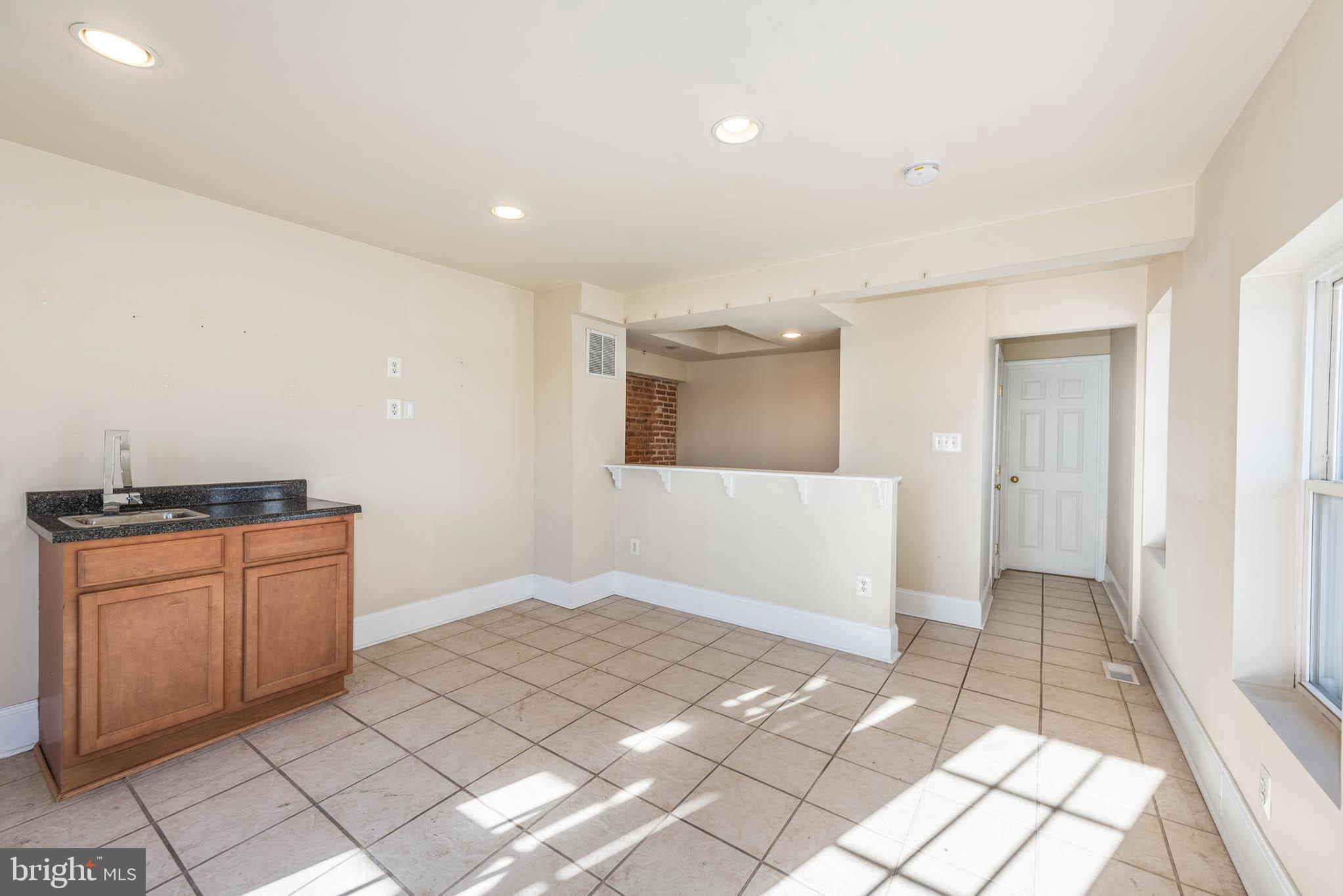 BUTCHERS HILL - Residential Lease