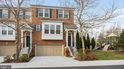 Photo of 11808 Mango Lane, NORTH POTOMAC, MD 20878 (MLS # MDMC2223756)