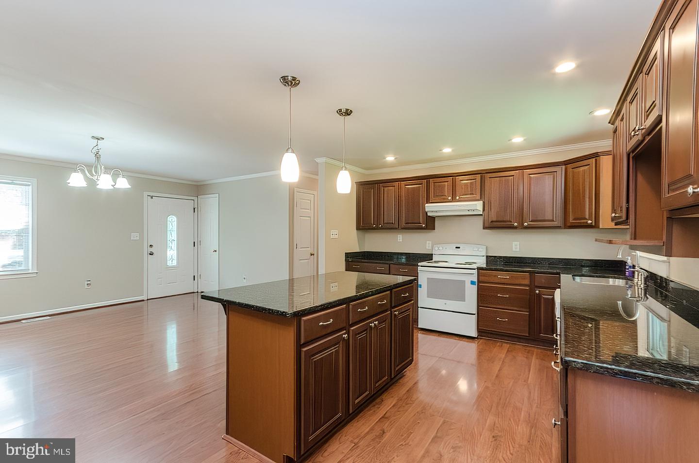 MECKLENBURG HEIGHTS - Residential