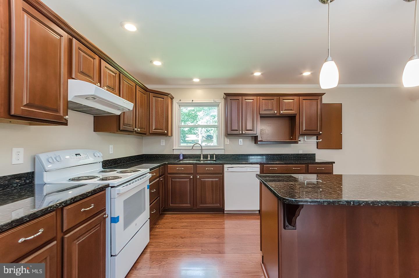 MECKLENBURG HEIGHTS - Residential