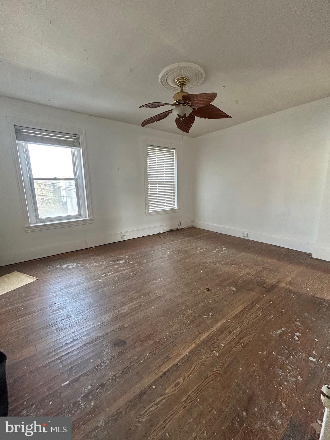 KENSINGTON - Residential