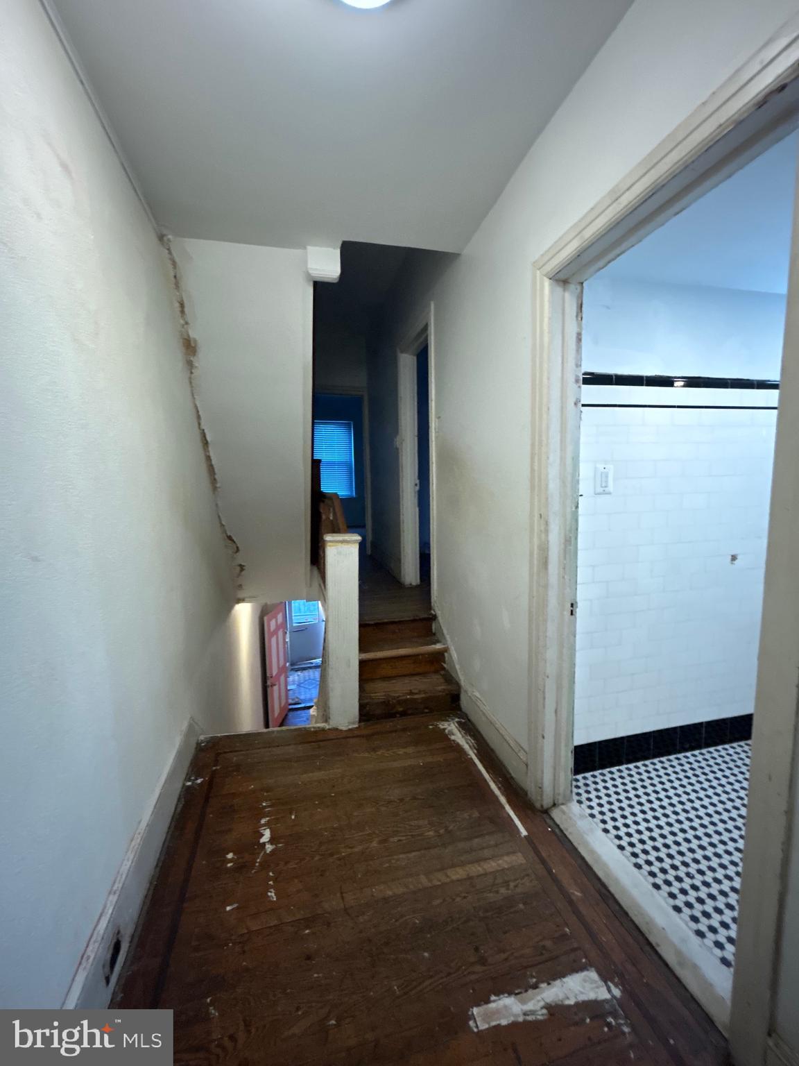 KENSINGTON - Residential