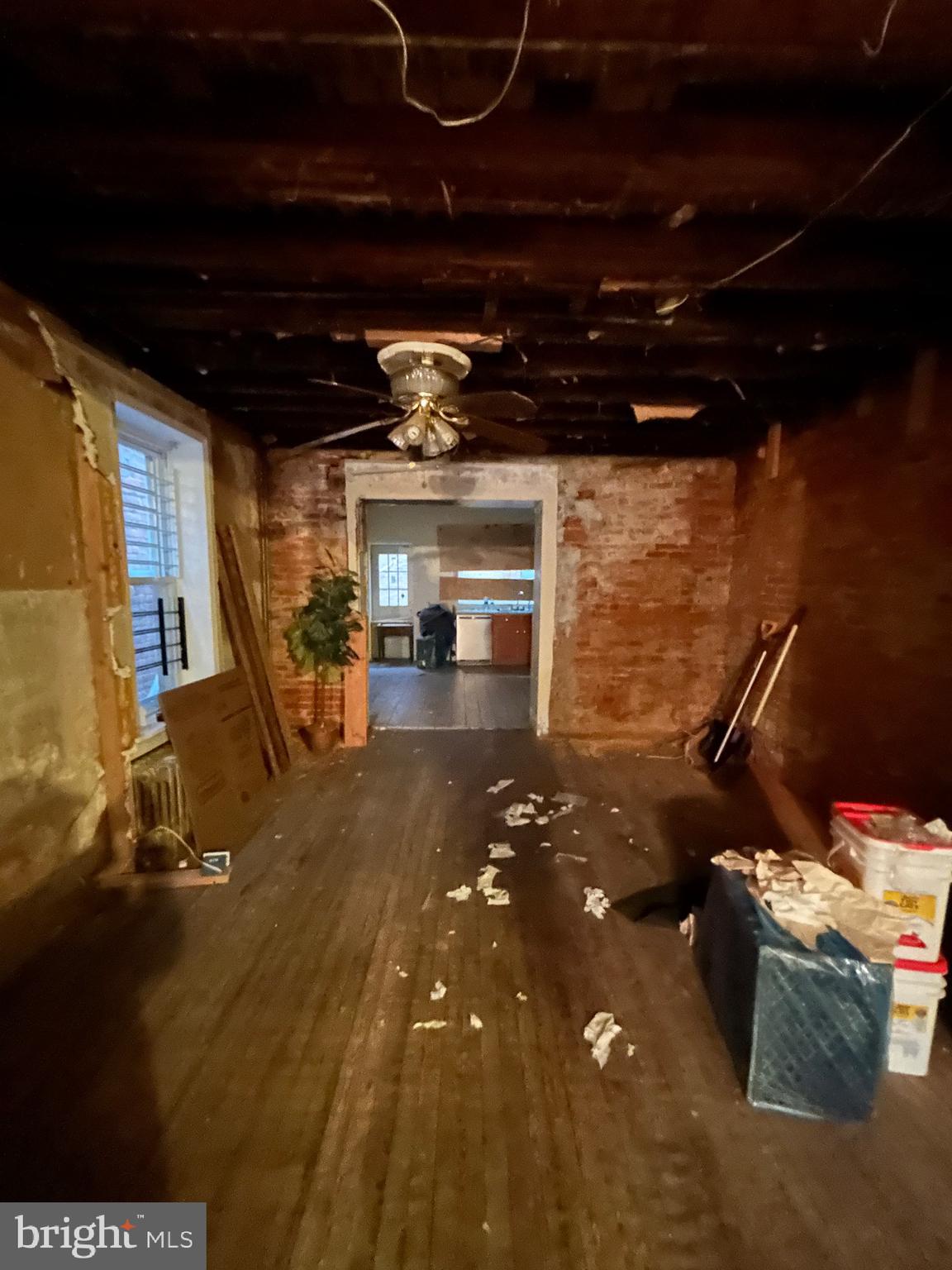 KENSINGTON - Residential