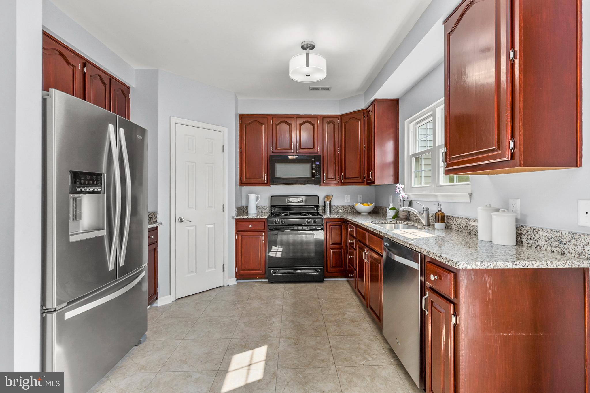 THE MEWS - Residential