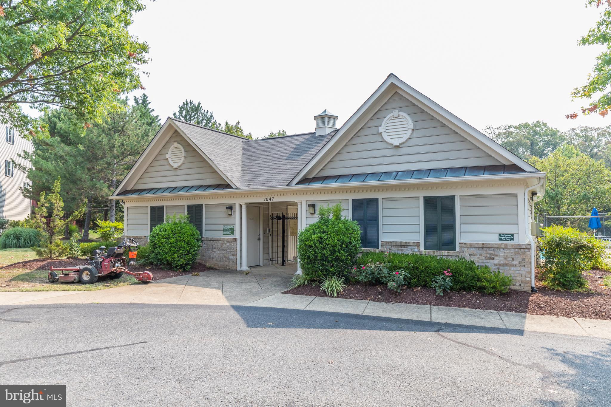 THE MEWS - Residential