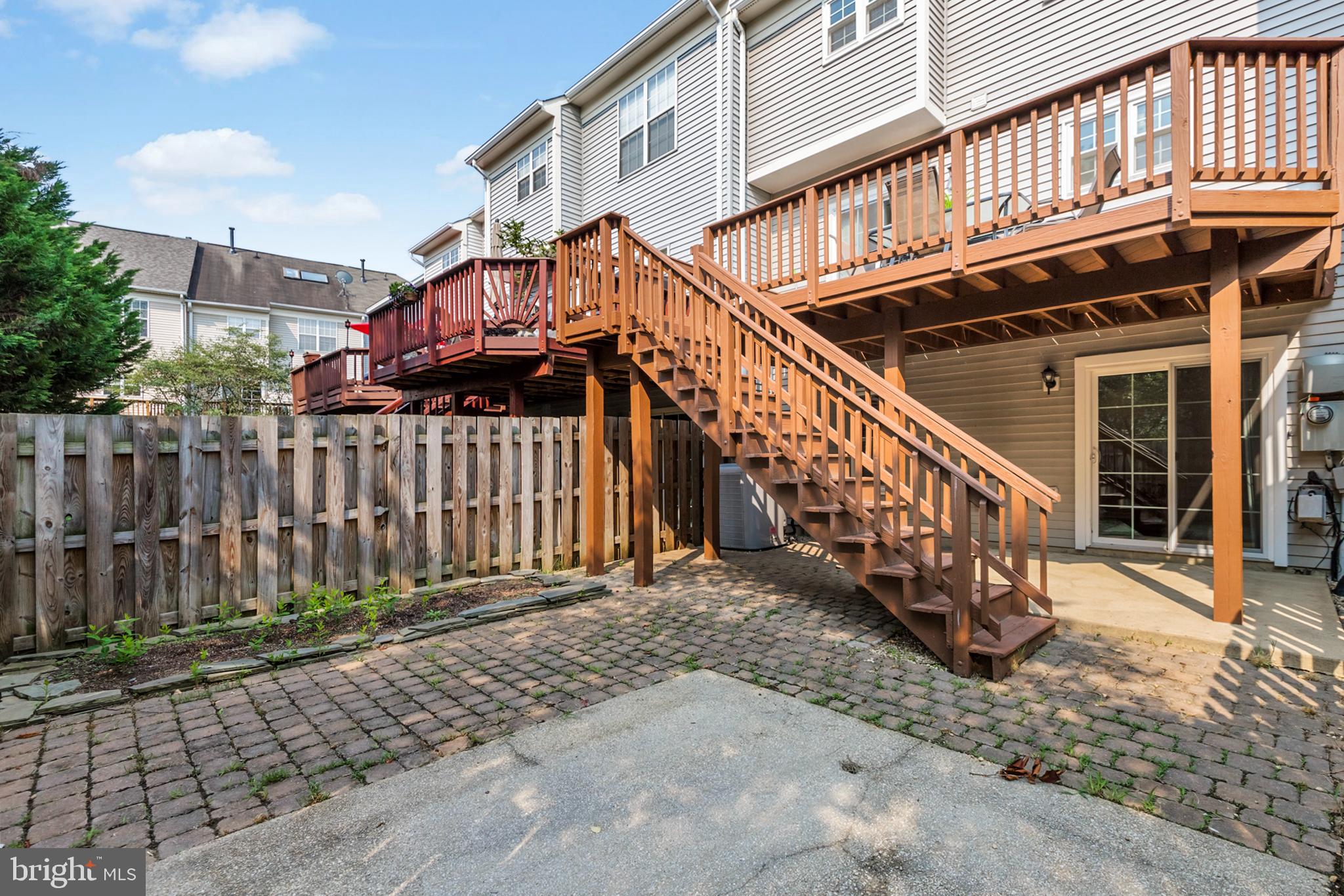 THE MEWS - Residential