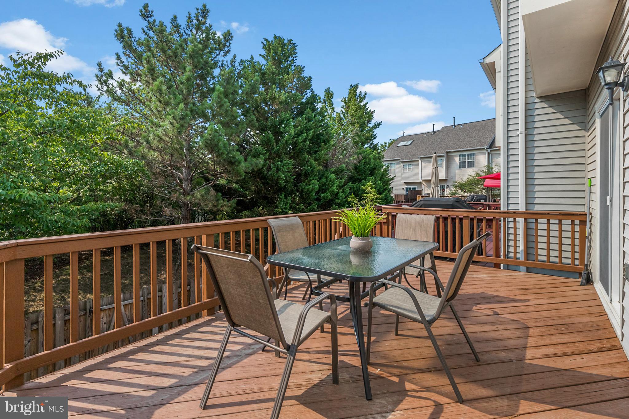 THE MEWS - Residential