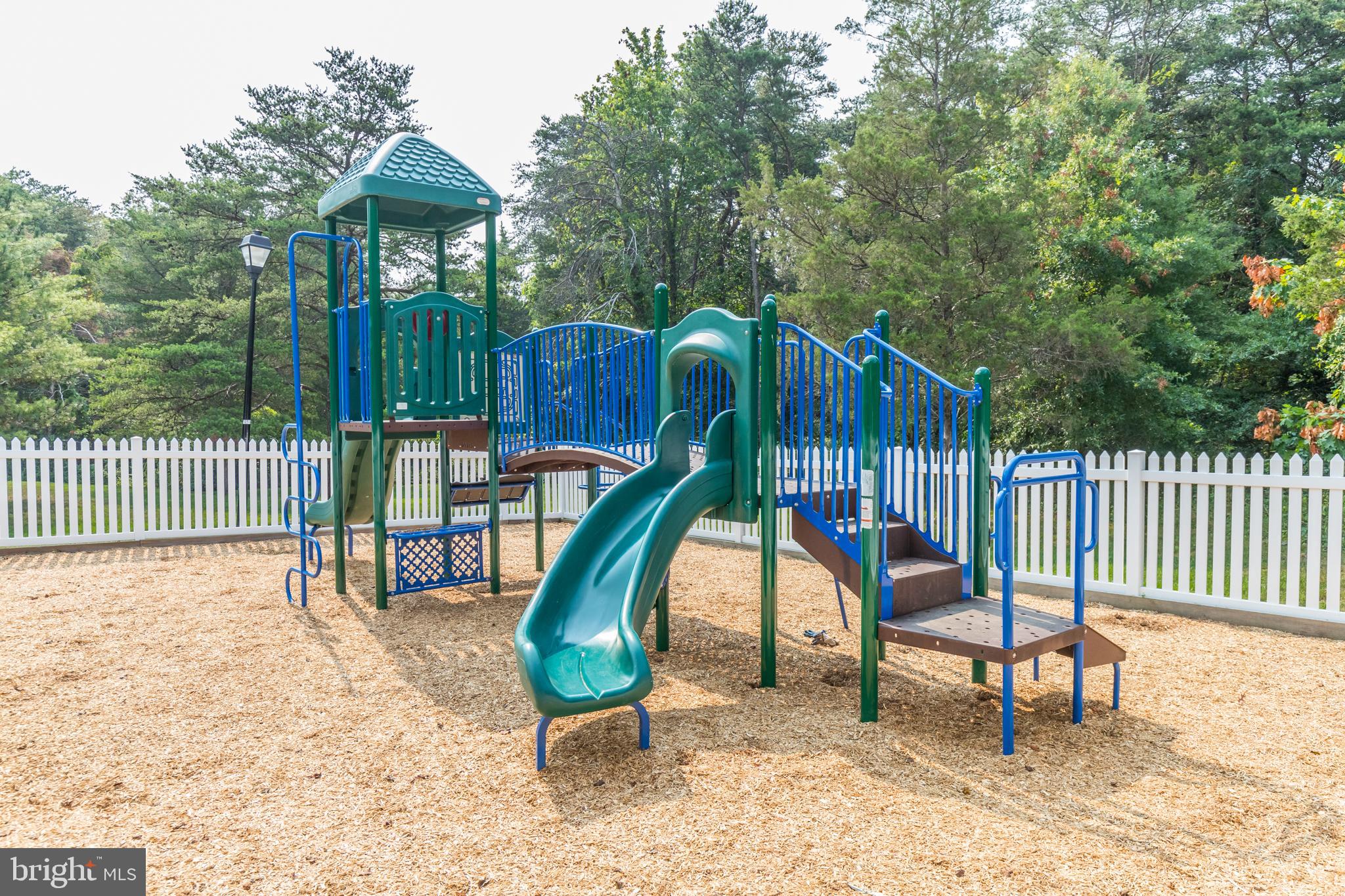 THE MEWS - Residential