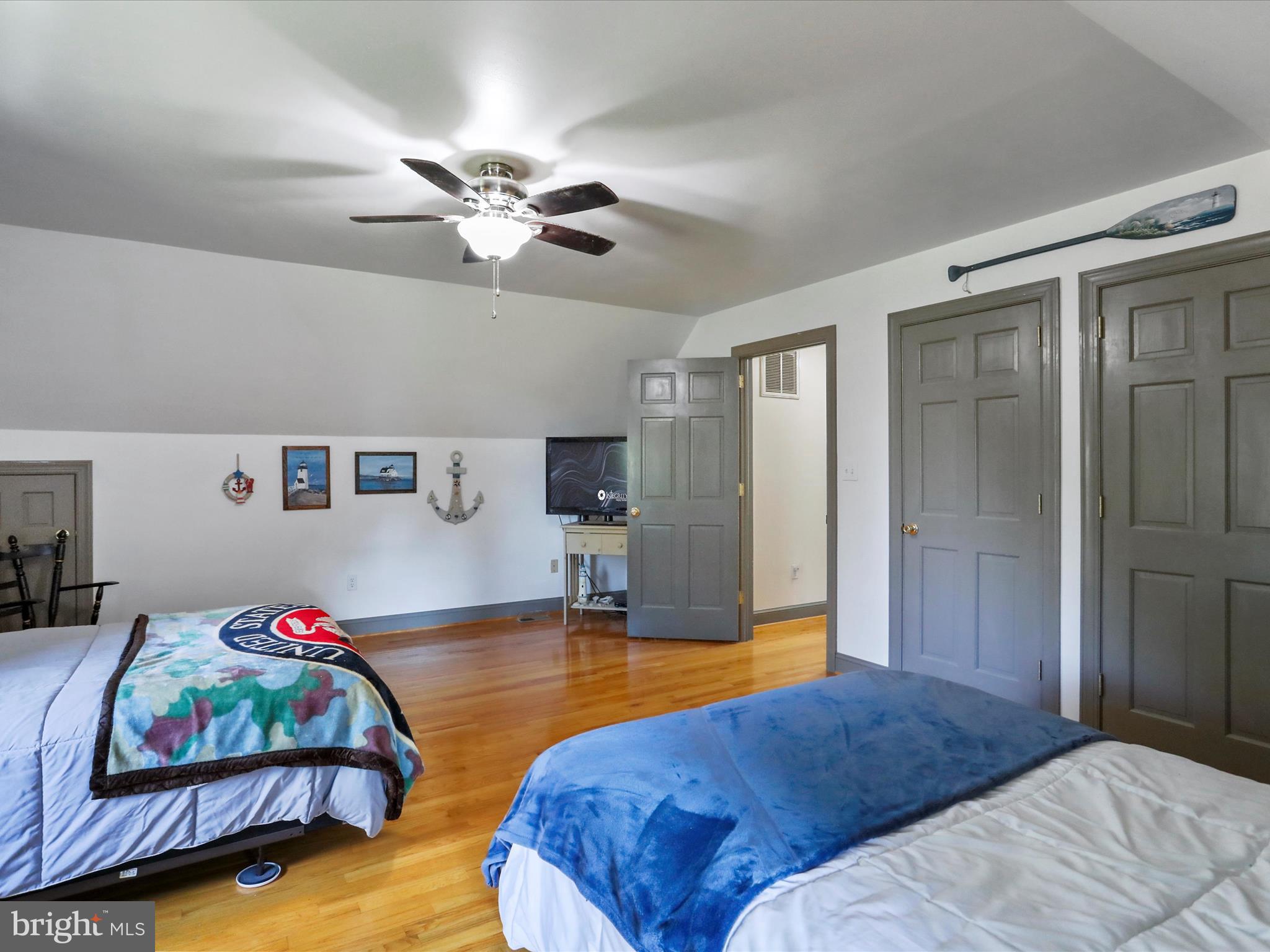 VALLEY VIEW - Residential