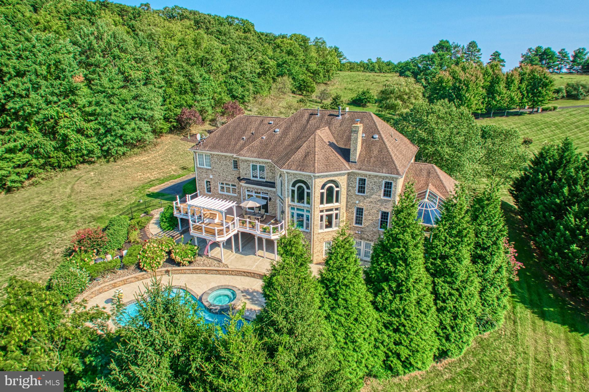 BEACON HILL - Residential