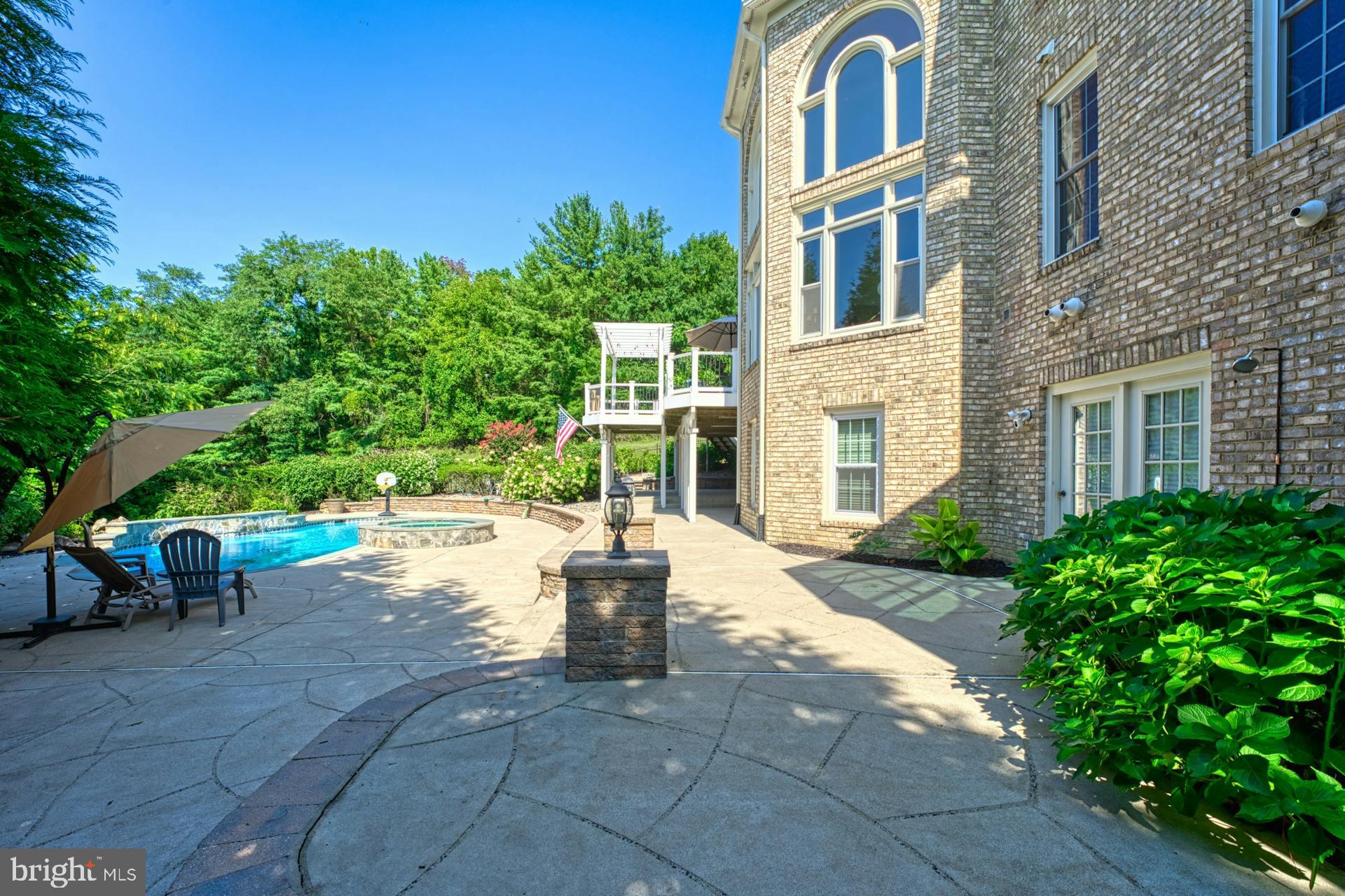 BEACON HILL - Residential