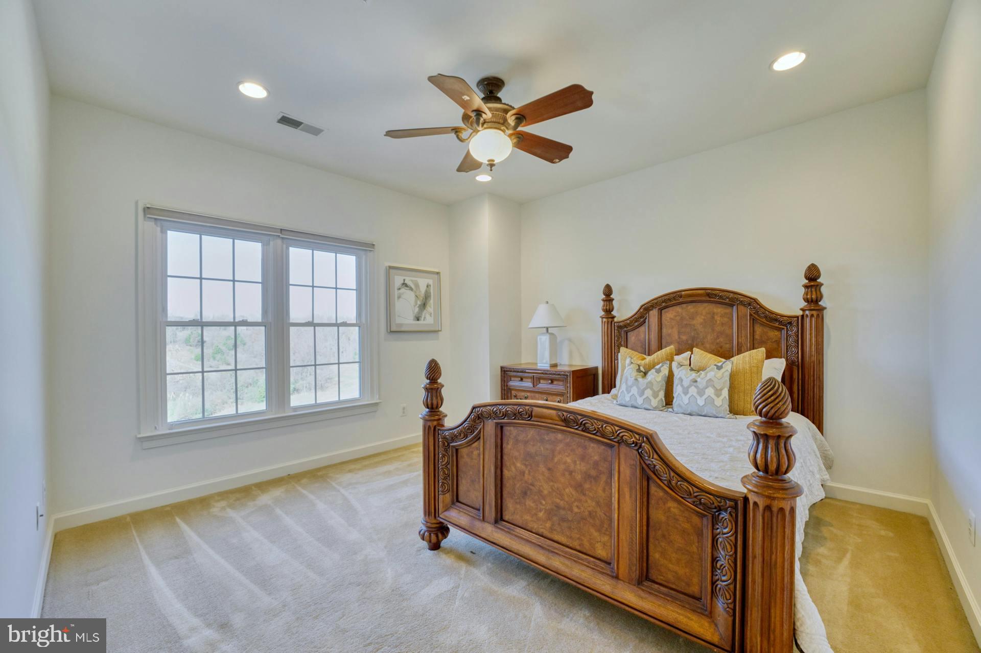 BEACON HILL - Residential