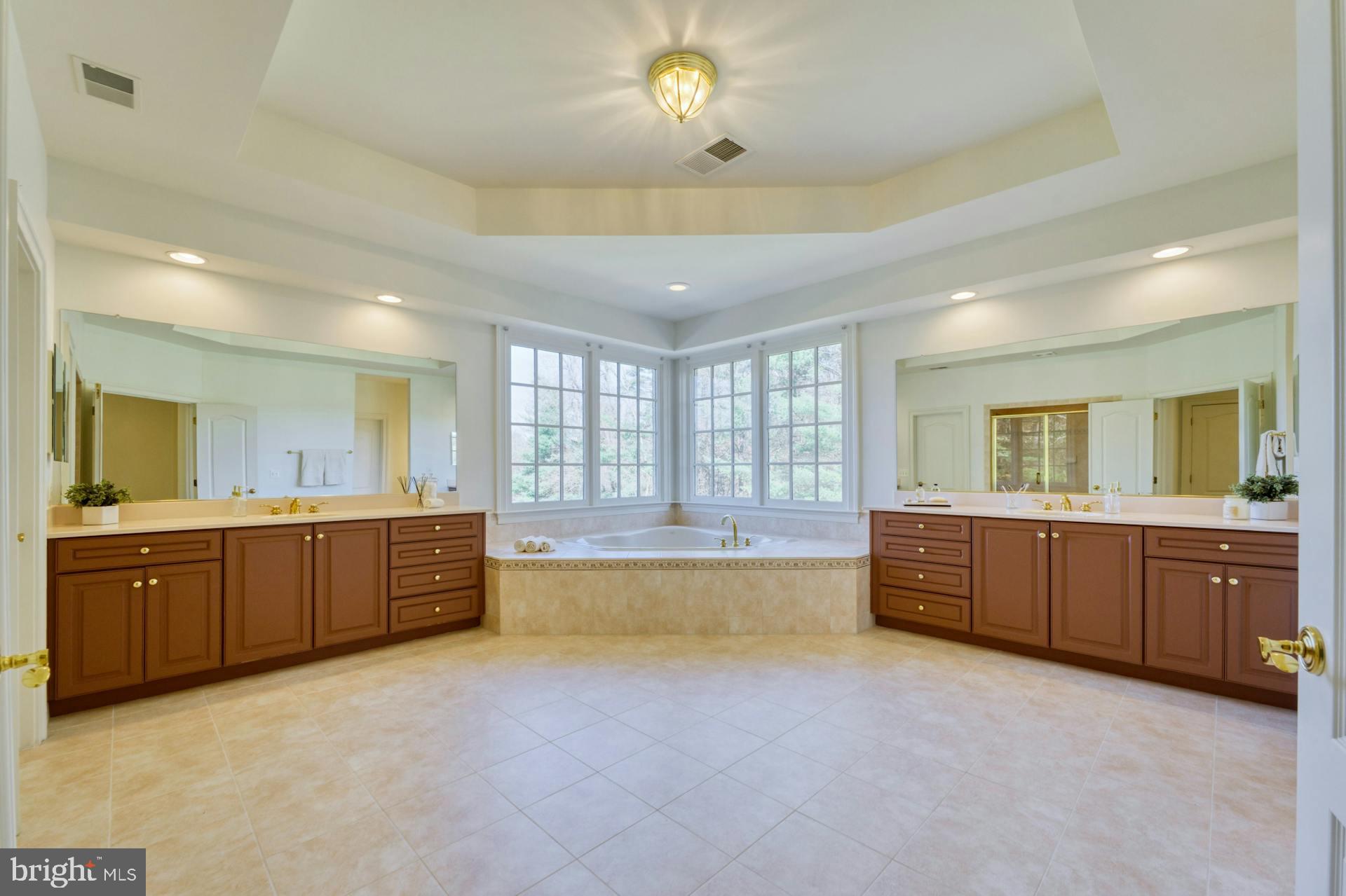 BEACON HILL - Residential