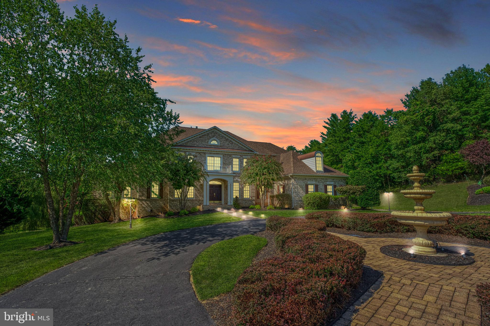 BEACON HILL - Residential